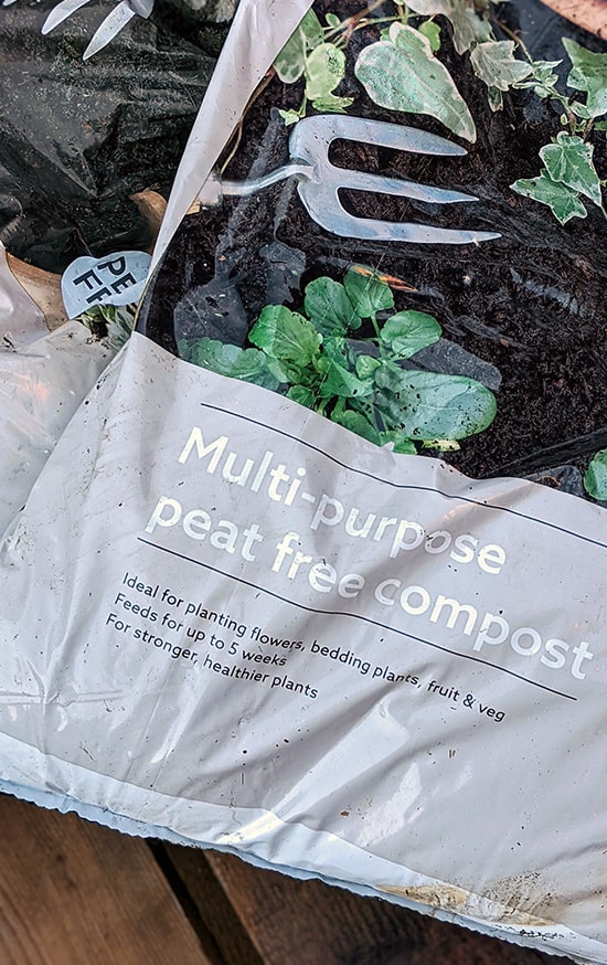 Large bag of muti purpose peat free potting soil